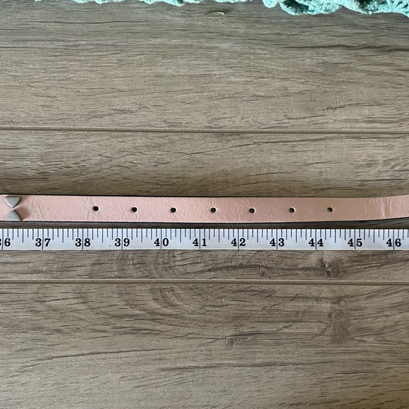 New w/Tags ALLSAINTS light pink leather belt with triangle stud accents size XL - Picture 8 of 10